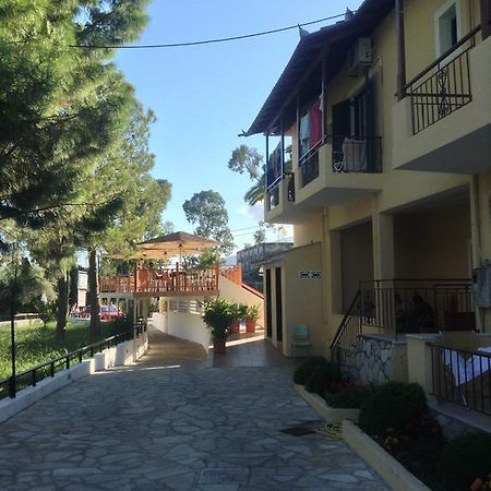 Michalis Place Apartments Васілікі Екстер'єр фото